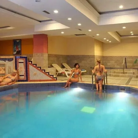 Seagull Hotel 2*